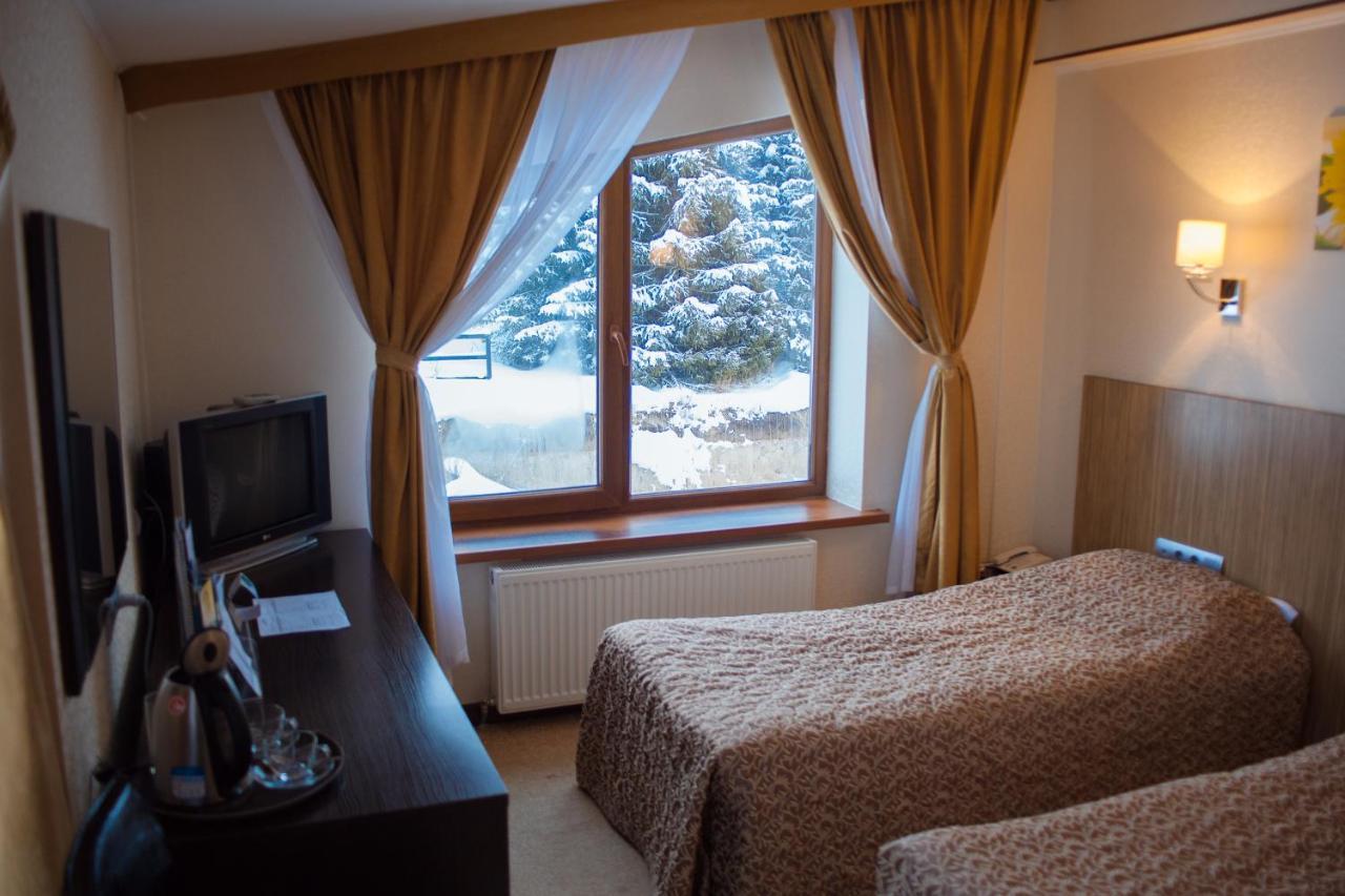 Kapriz Karakol Hotel Kültér fotó