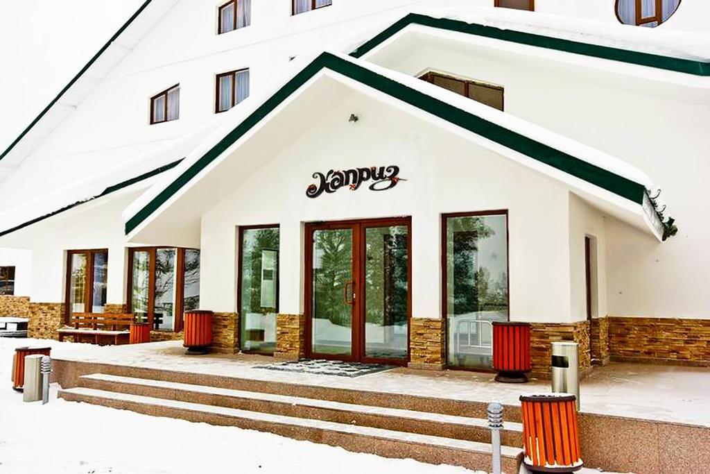 Kapriz Karakol Hotel Kültér fotó